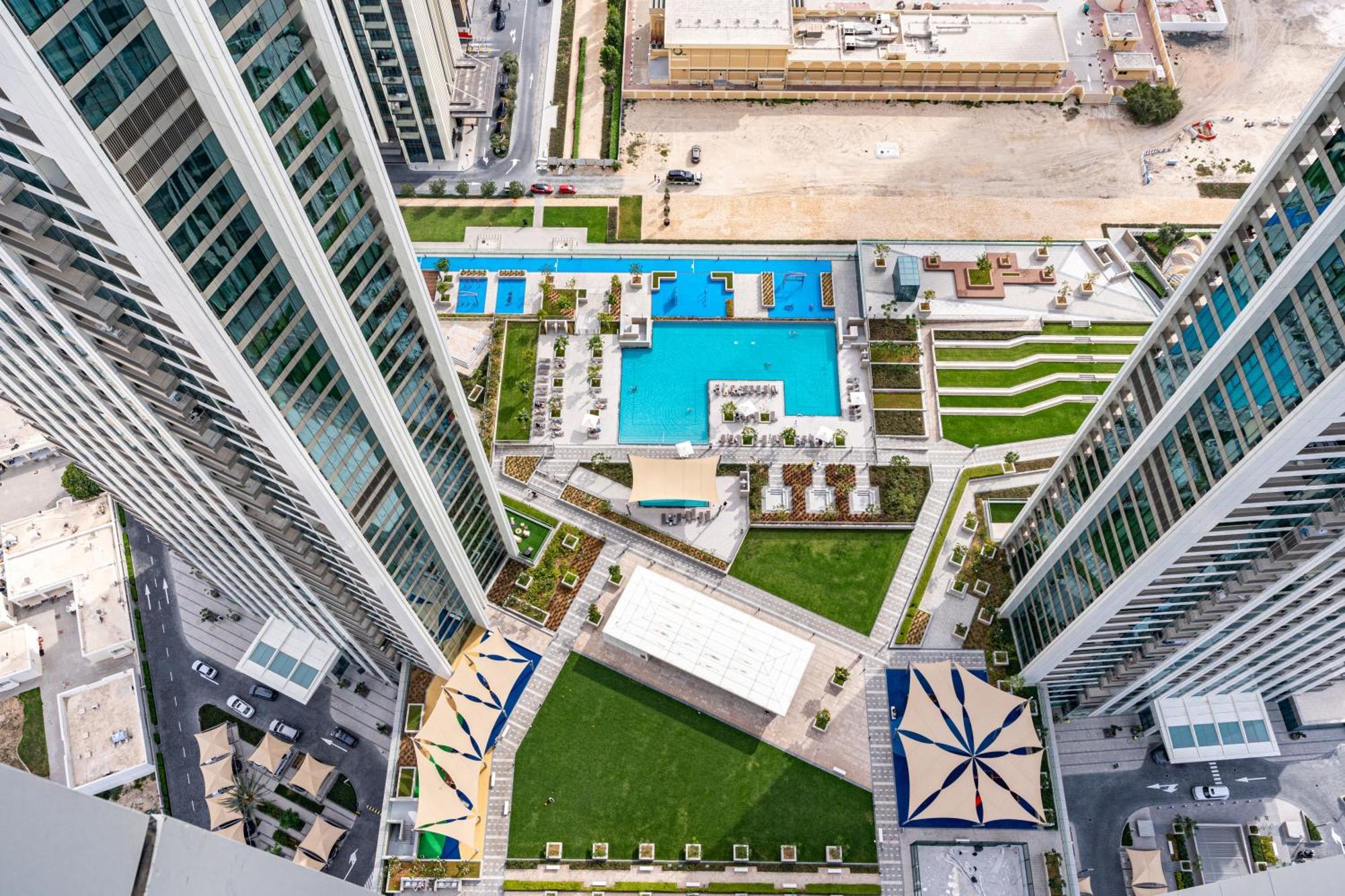 Beautiful On 45th Floor With Full Burj View Apartment *