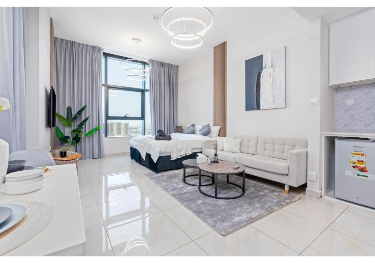Apartment Chic In Square Tower Modern Comfort Style By Vibel Dubai