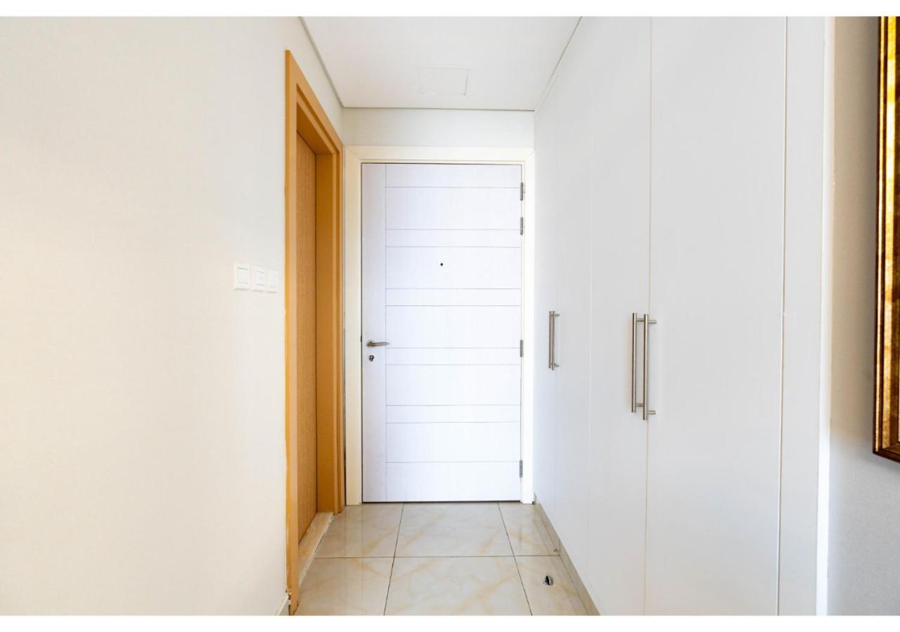 Apartment Chic In Square Tower Modern Comfort Style By Vibel *
