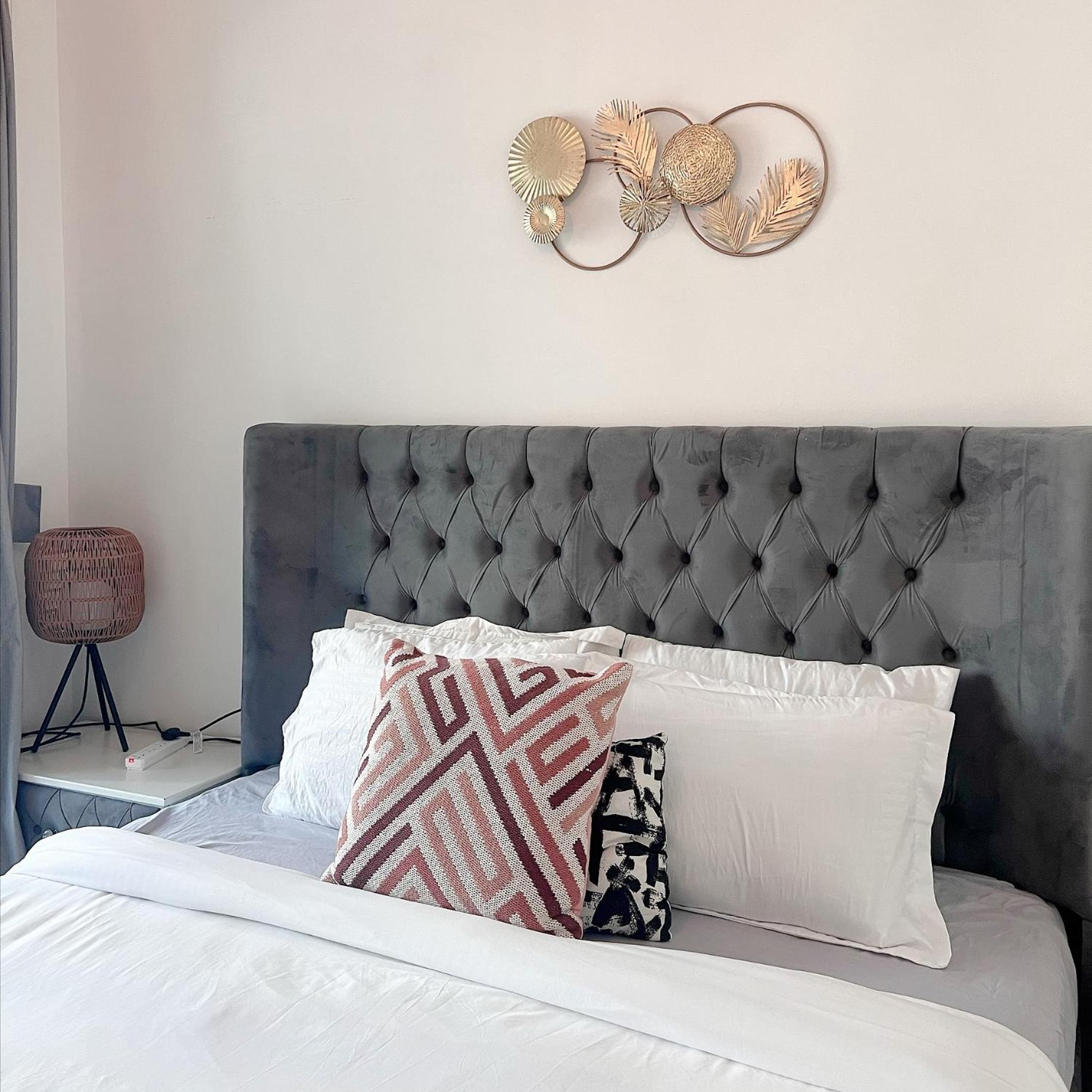 Fully Furnished Marina View - 1 Bedroom Dubai