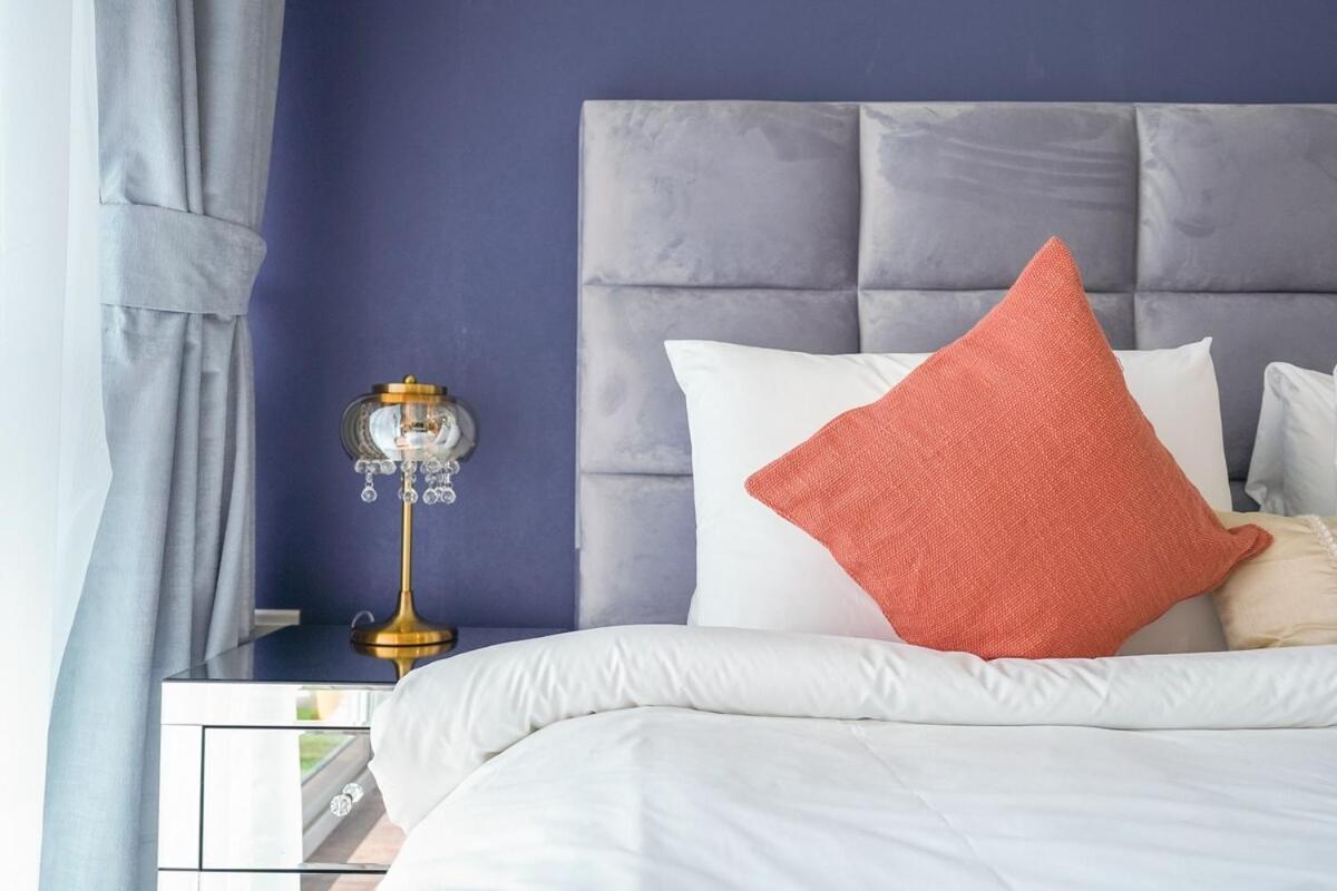 Very Cool And Stylish In Sports City Apartment *