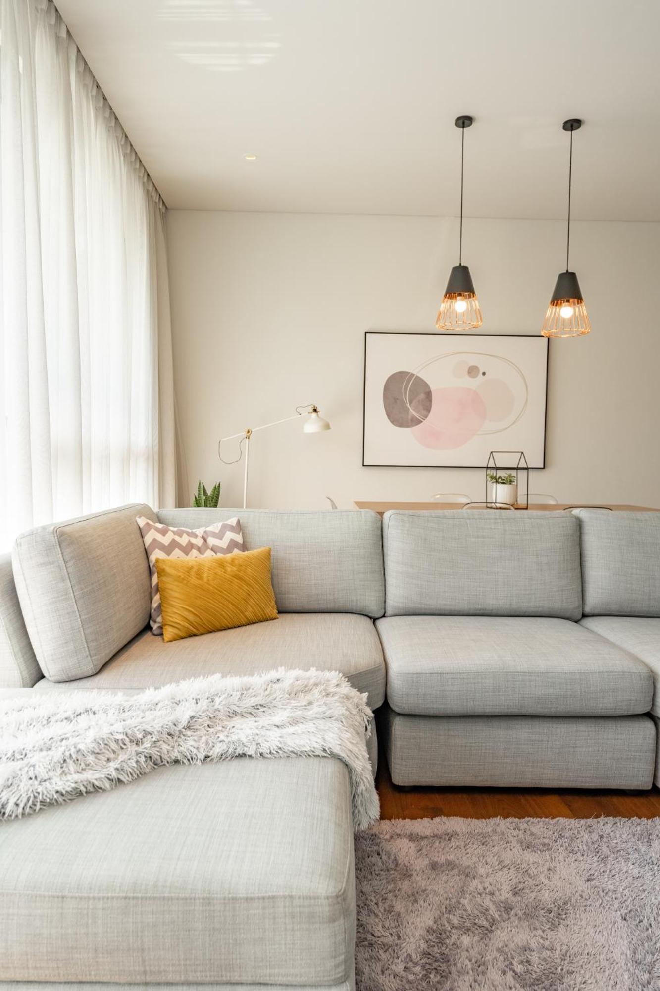Fam Living - Walk - Opulent Living Apartment