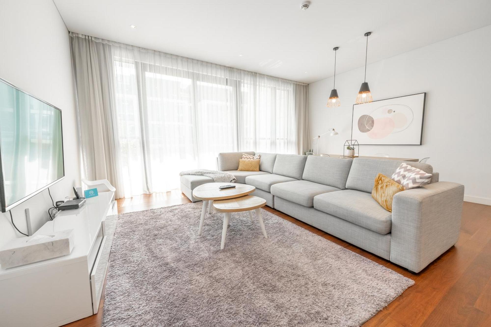 Apartment Fam Living - Walk - Opulent Living Dubai
