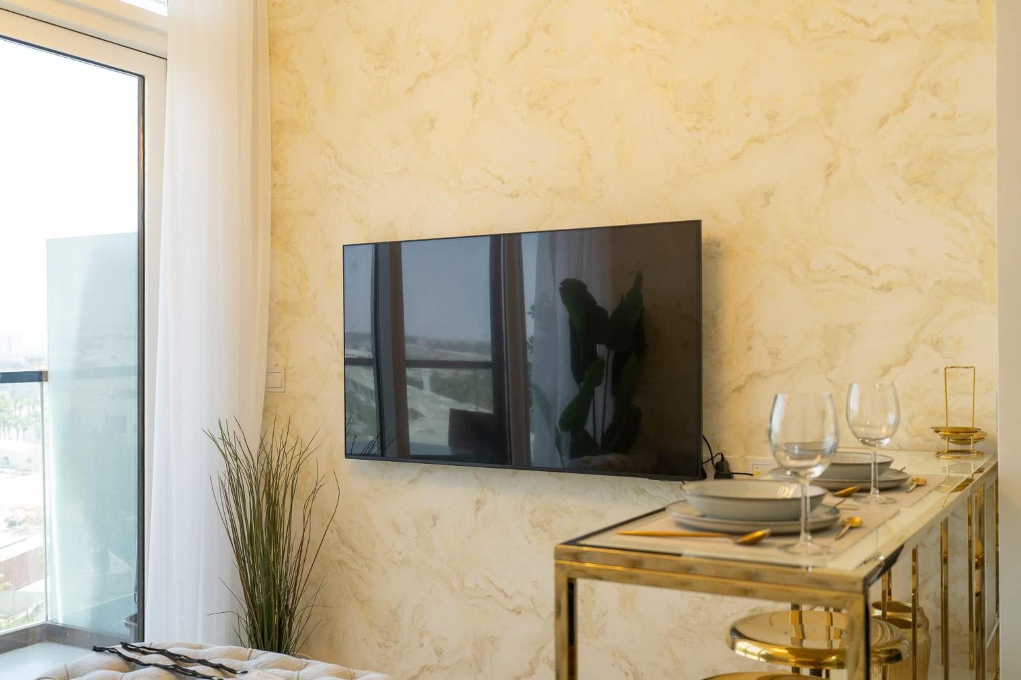 Apartment Your Peaceful Living Awaits In Flat *