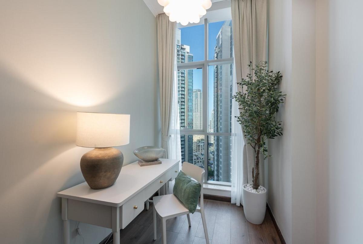 Elite 2-bedroom Flat In Downton With Burj Khalifa View!