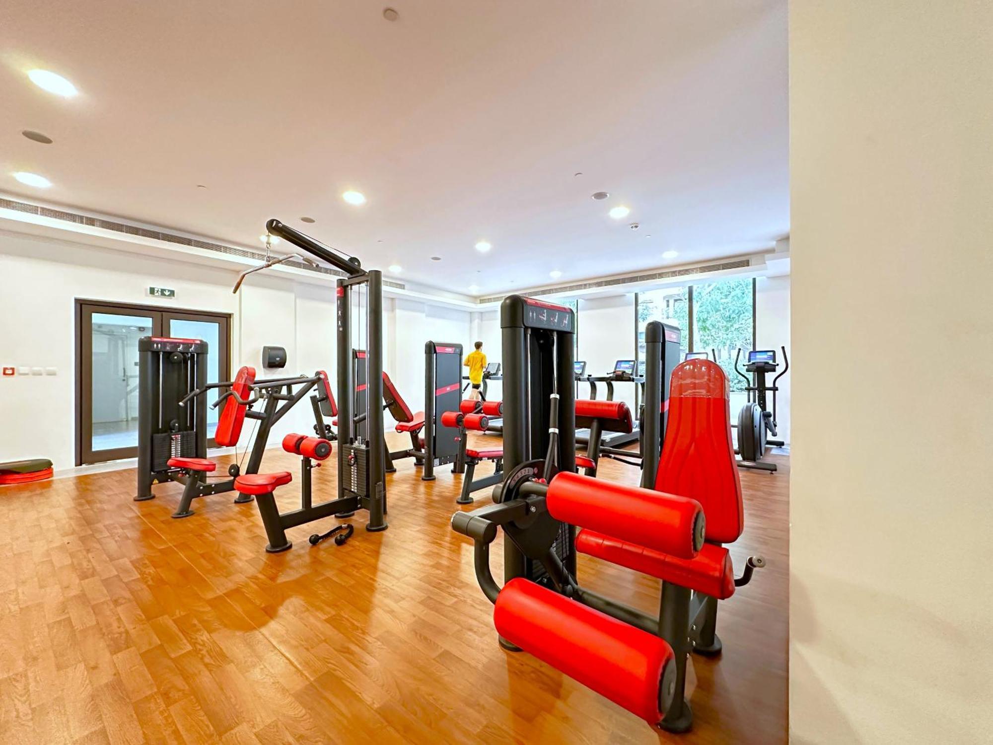 Ultra Luxury Flat With Amazing Pool Near To Burj Apartment Dubai