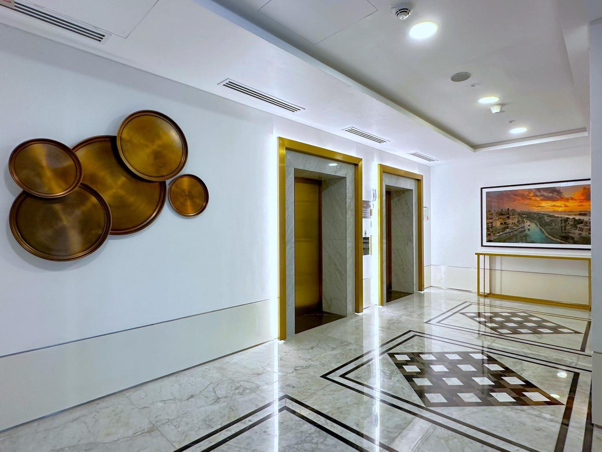 Ultra Luxury Flat With Amazing Pool Near To Burj