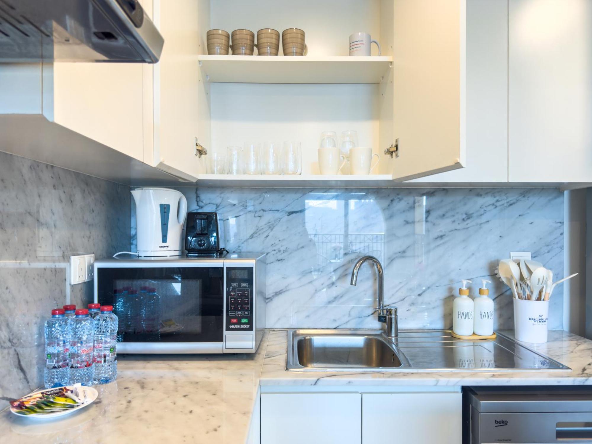 Ultra Luxury Flat With Amazing Pool Near To Burj Apartment Dubai