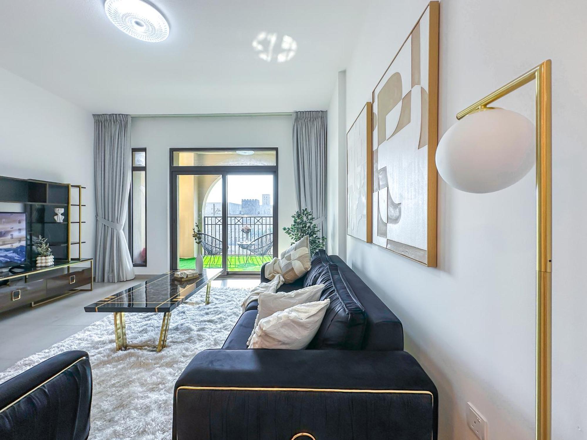 Ultra Luxury Flat With Amazing Pool Near To Burj