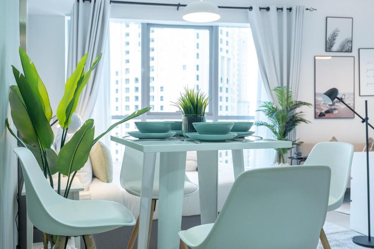 Charming Studio Apartment, With Easy Beach Access In Marina Dubai