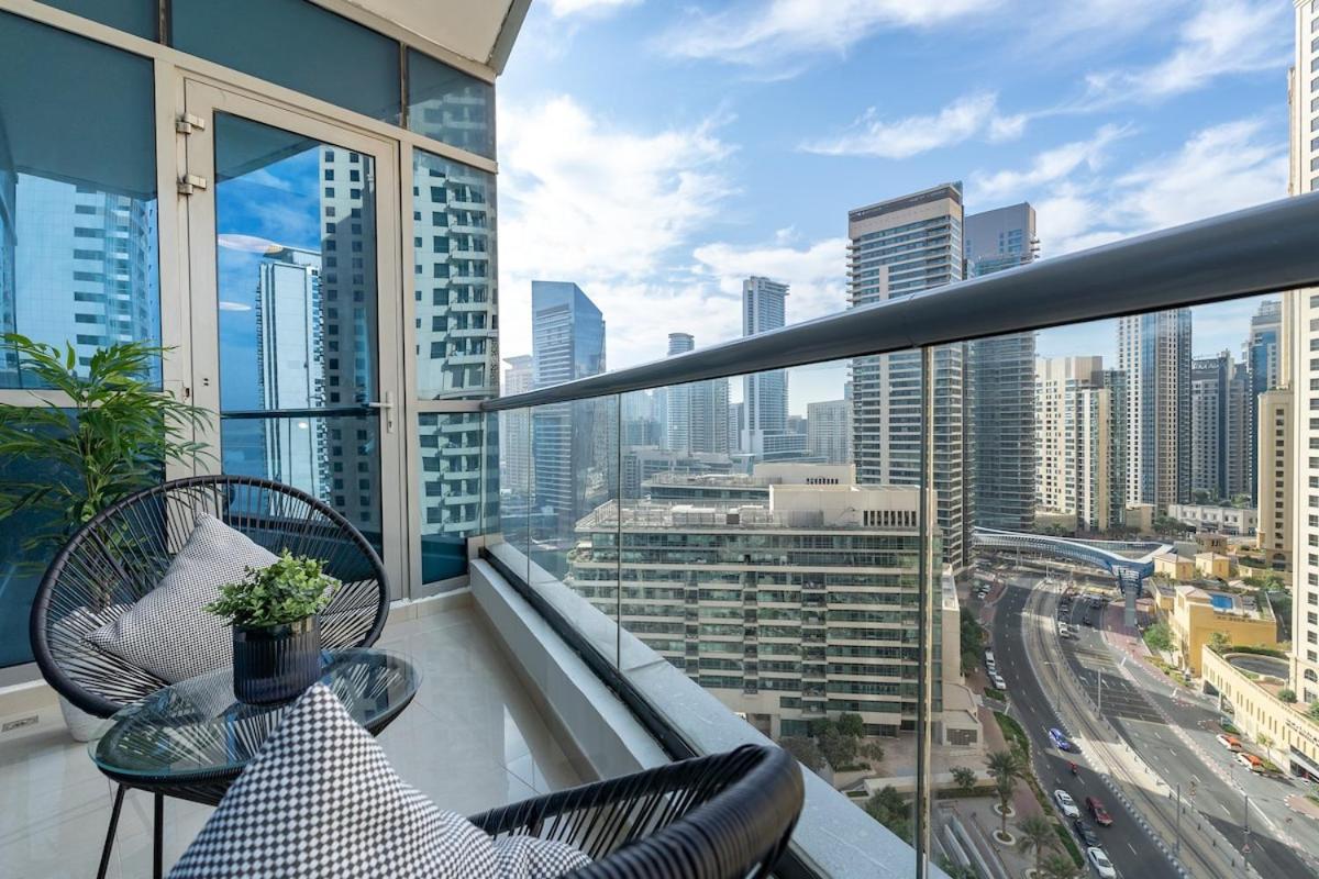 Apartment Charming Studio Apartment, With Easy Beach Access In Marina Dubai