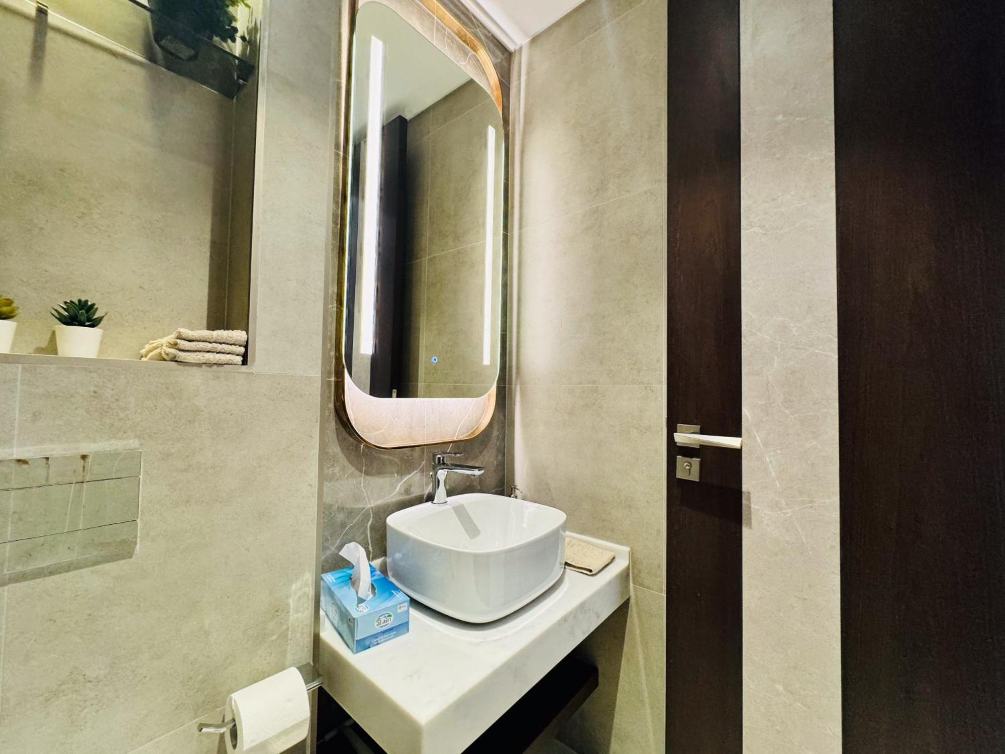 Apartment The Ivy Tower-1br Urban Elegance In Jvt *