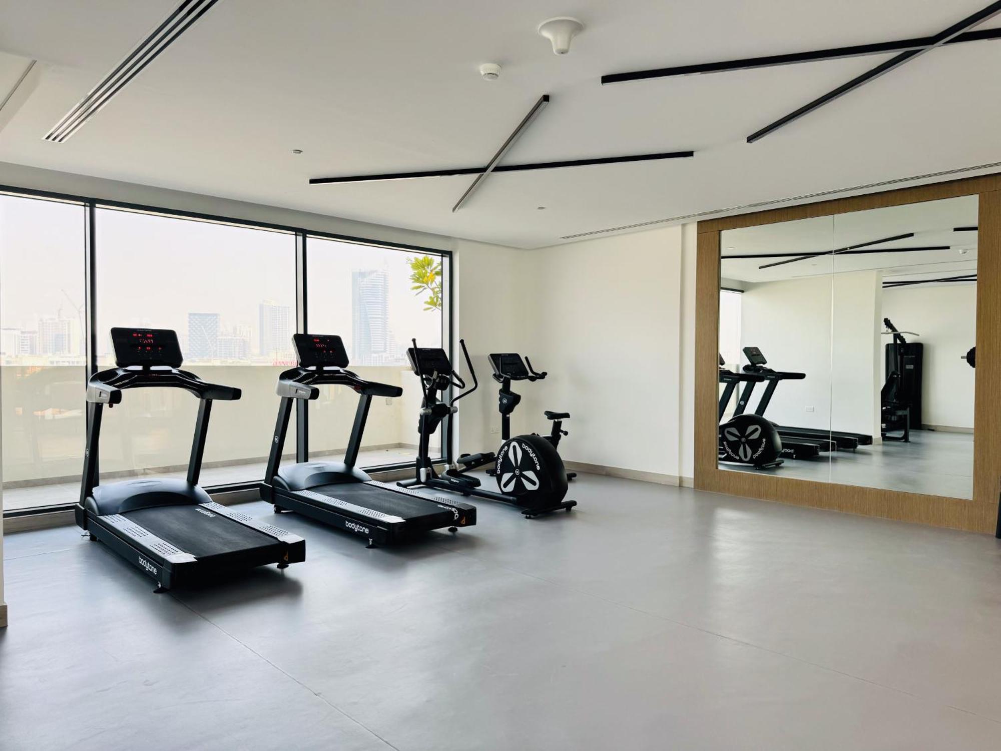 The Ivy Tower-1br Urban Elegance In Jvt Dubai