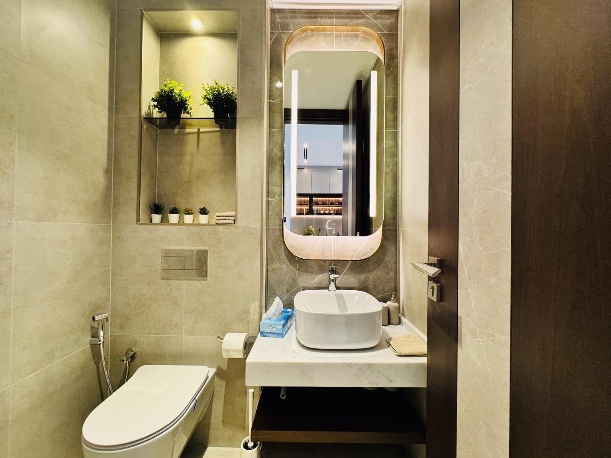 The Ivy Tower-1br Urban Elegance In Jvt Apartment Dubai