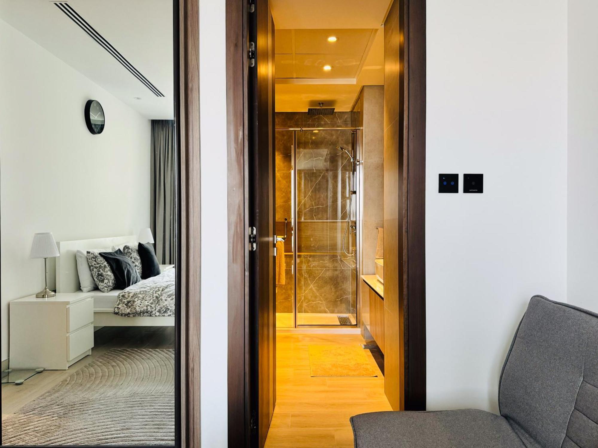 The Ivy Tower-1br Urban Elegance In Jvt *