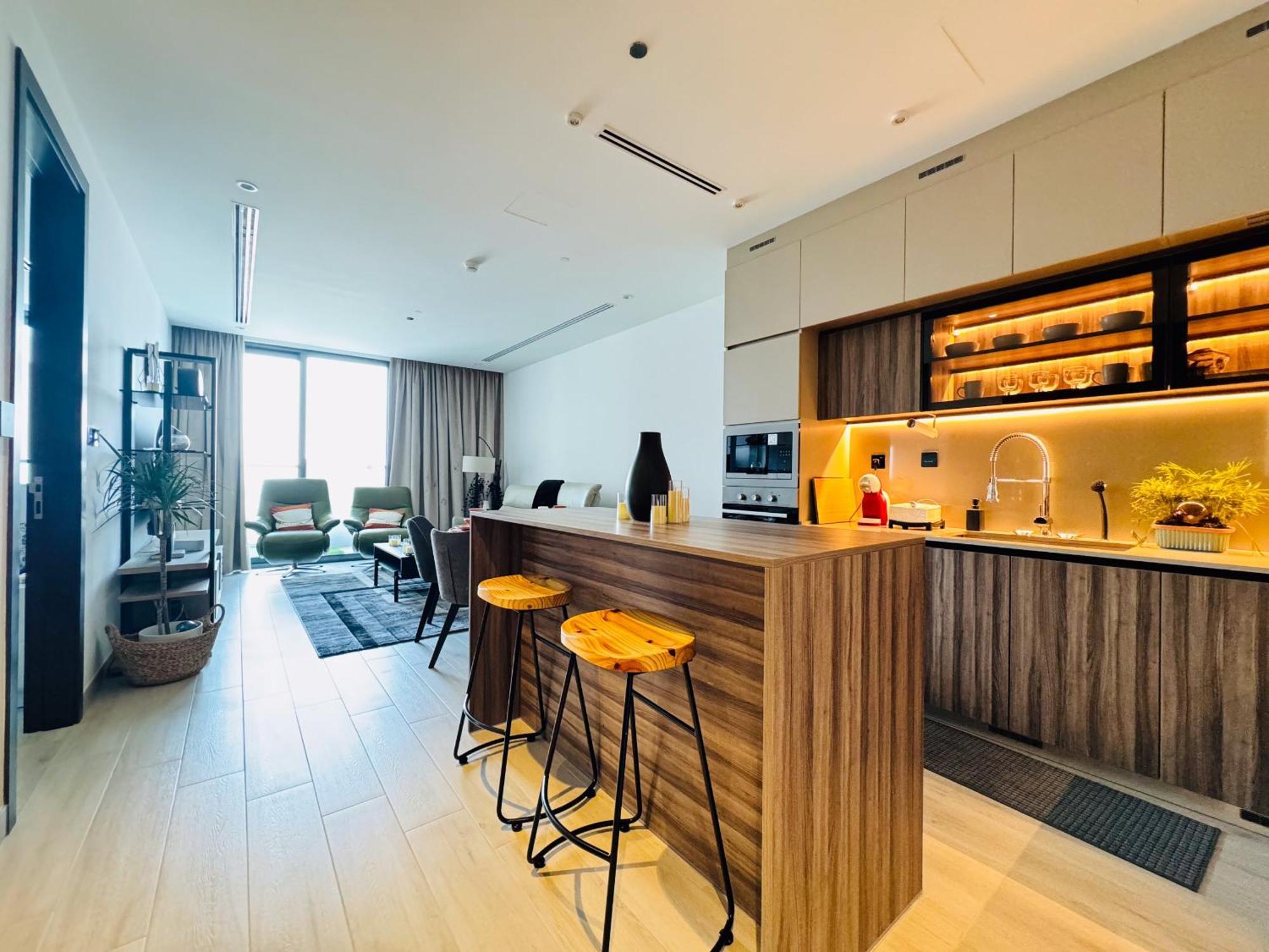 Apartment The Ivy Tower-1br Urban Elegance In Jvt