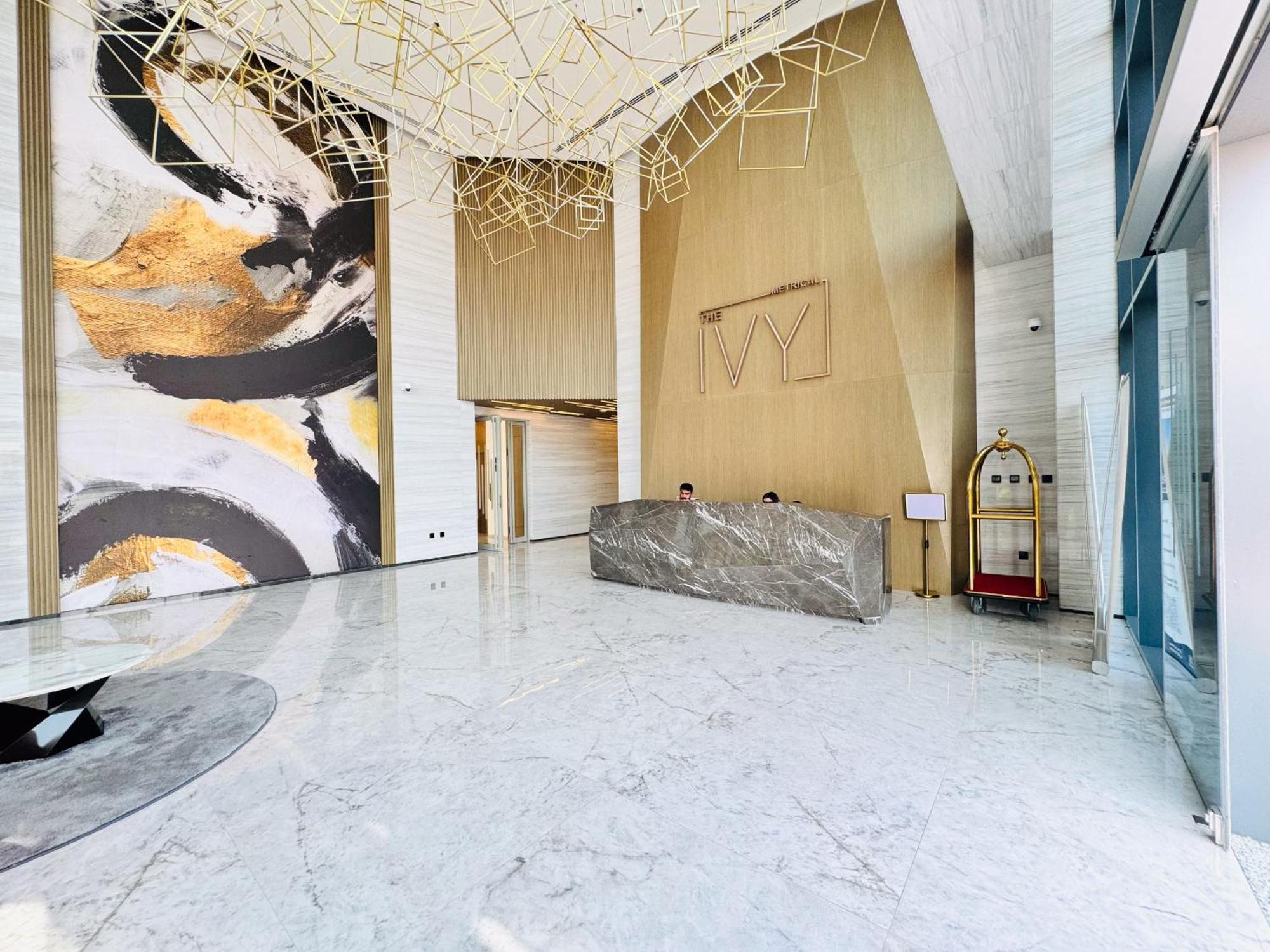 Apartment The Ivy Tower-1br Urban Elegance In Jvt *