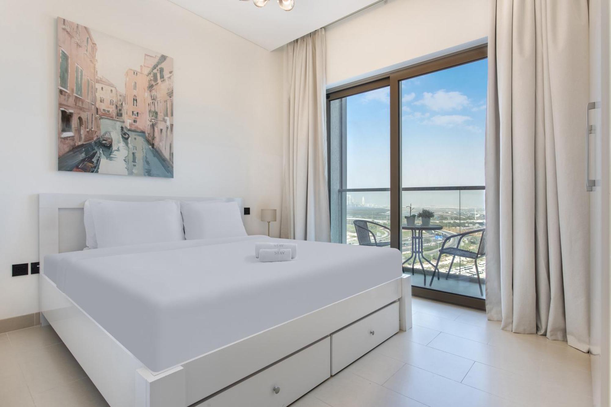 By Latinem Luxury 1br Cv B1311 Near Burj Khalifa Apartment