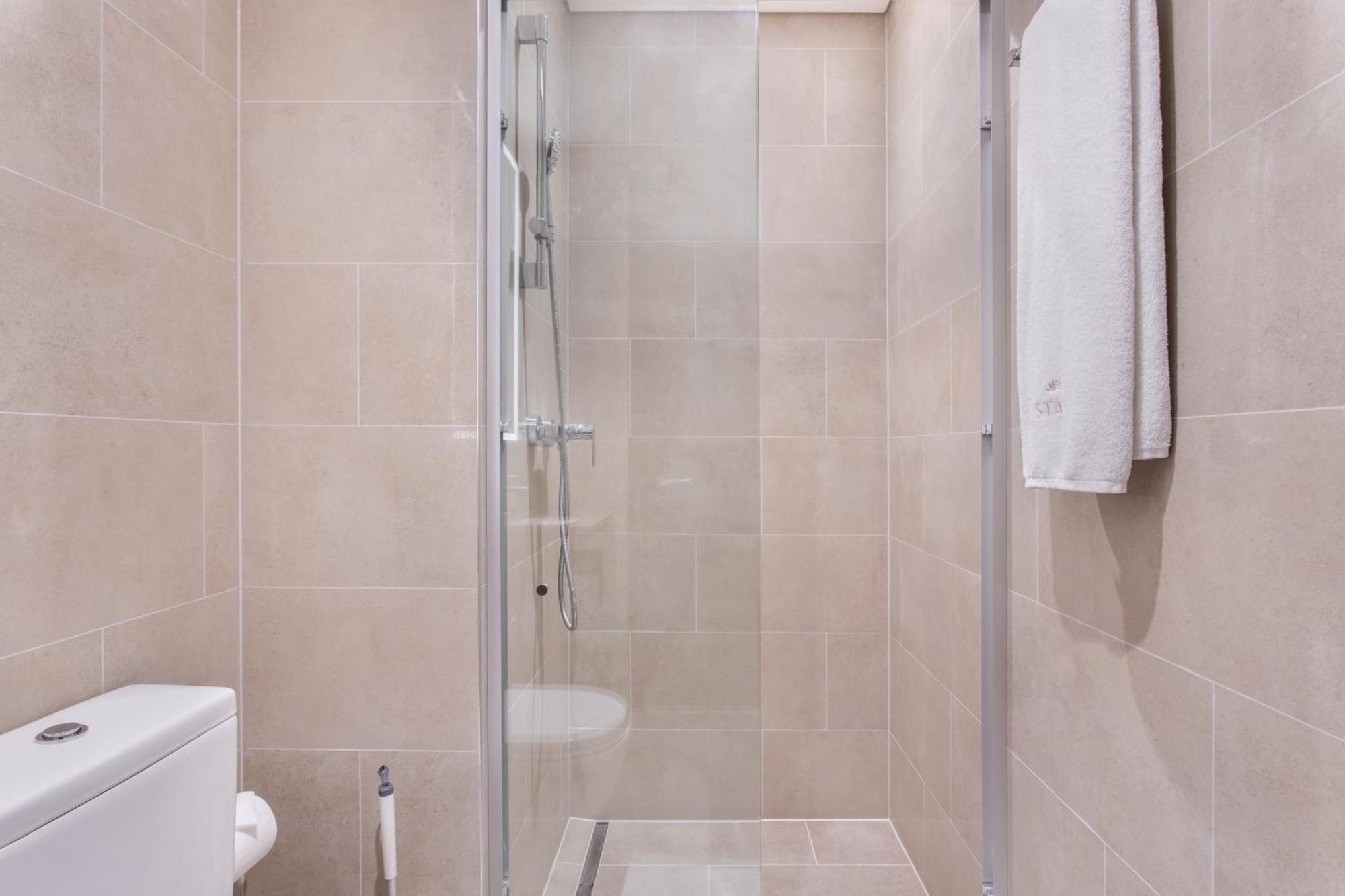 By Latinem Luxury 1br Cv B1311 Near Burj Khalifa *