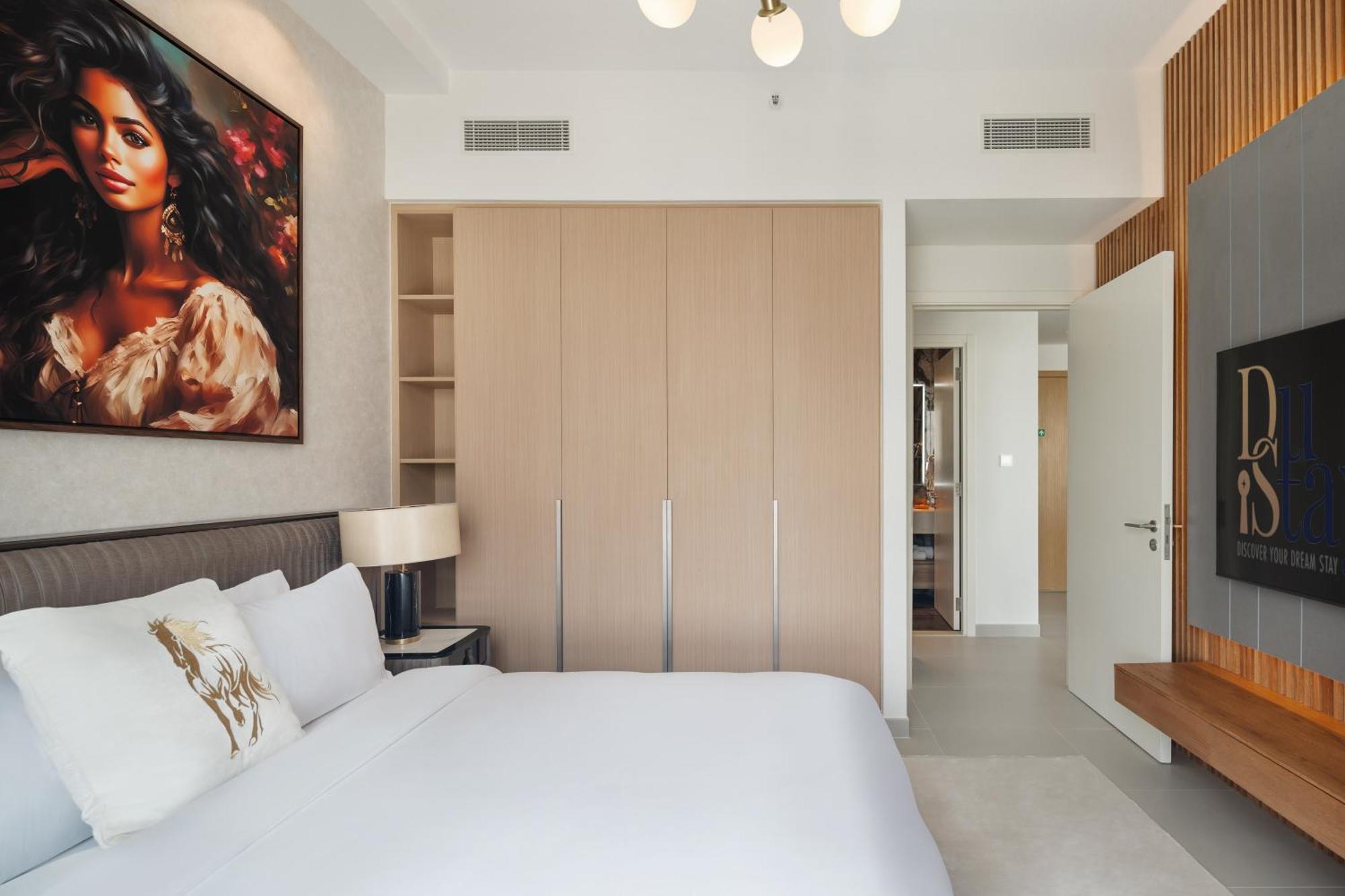 Apartment Elegant For Relaxation, Creek Harbour - By Dustay