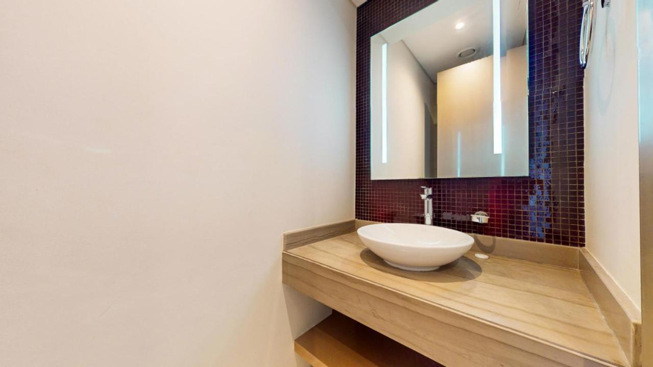 Apartment Damac By Paramount D - One Bed With Skyline View *
