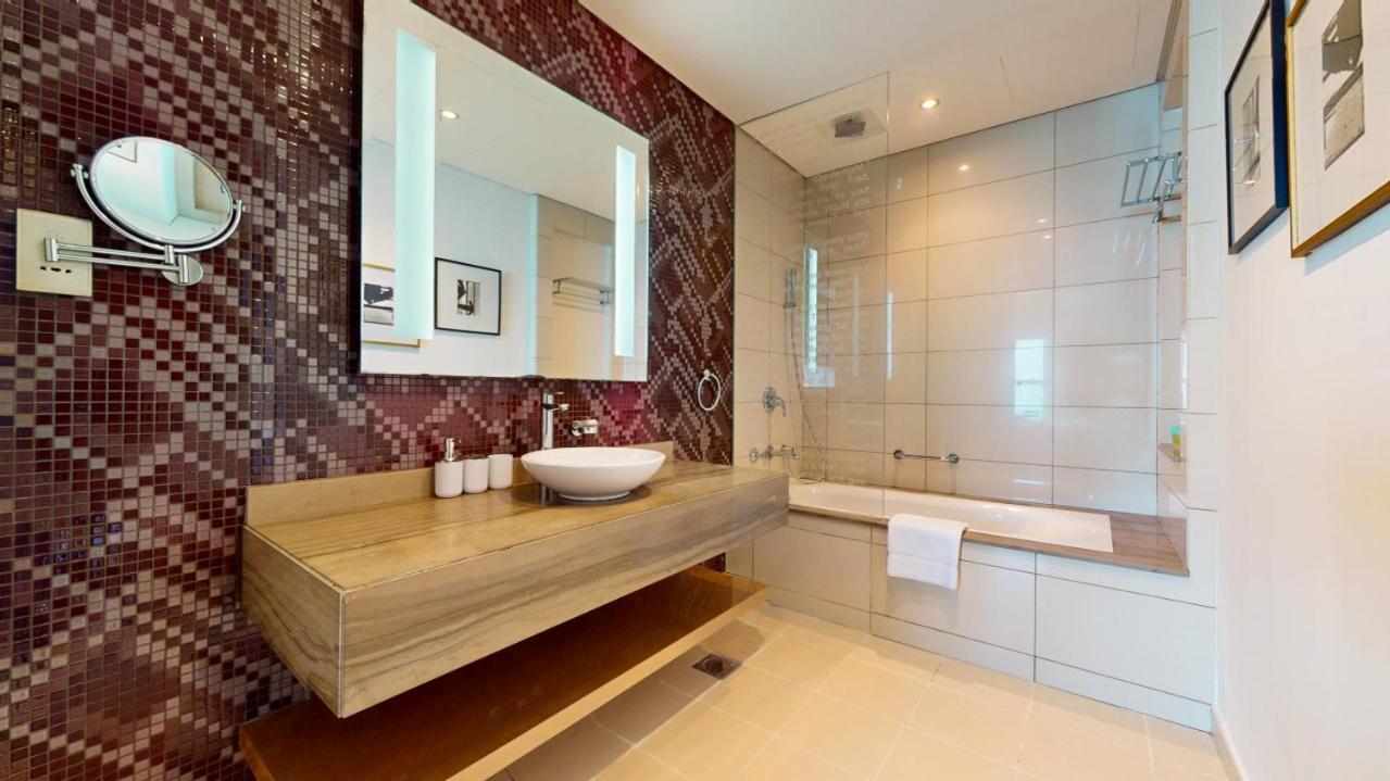 Damac By Paramount D - One Bed With Skyline View Apartment Dubai