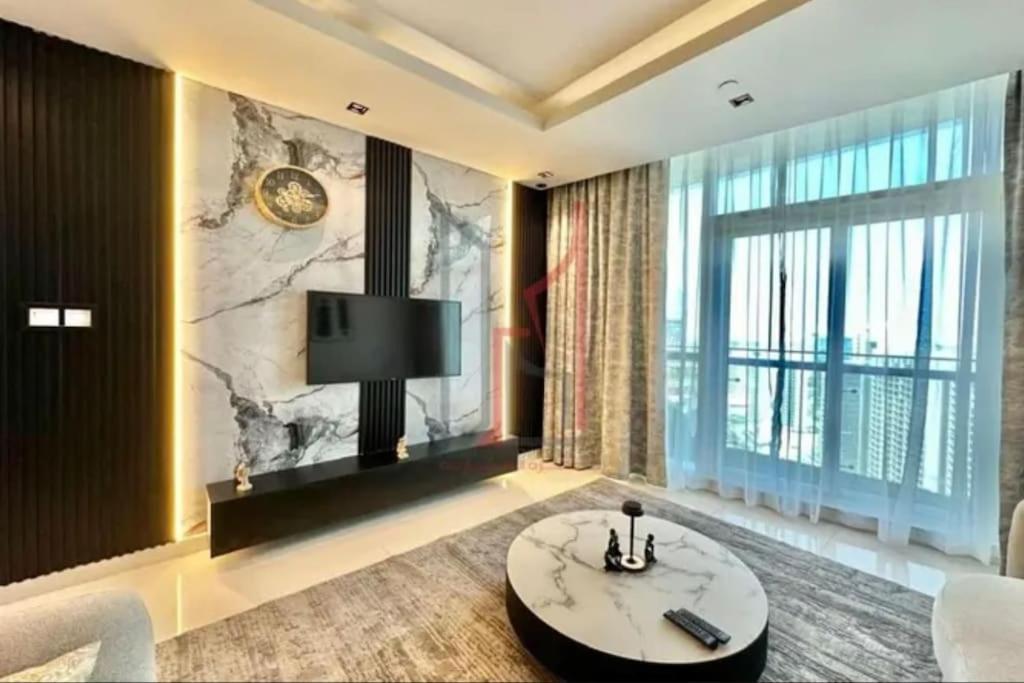 1br - 5 Min From Burj Khalifa And Mall - View Dubai