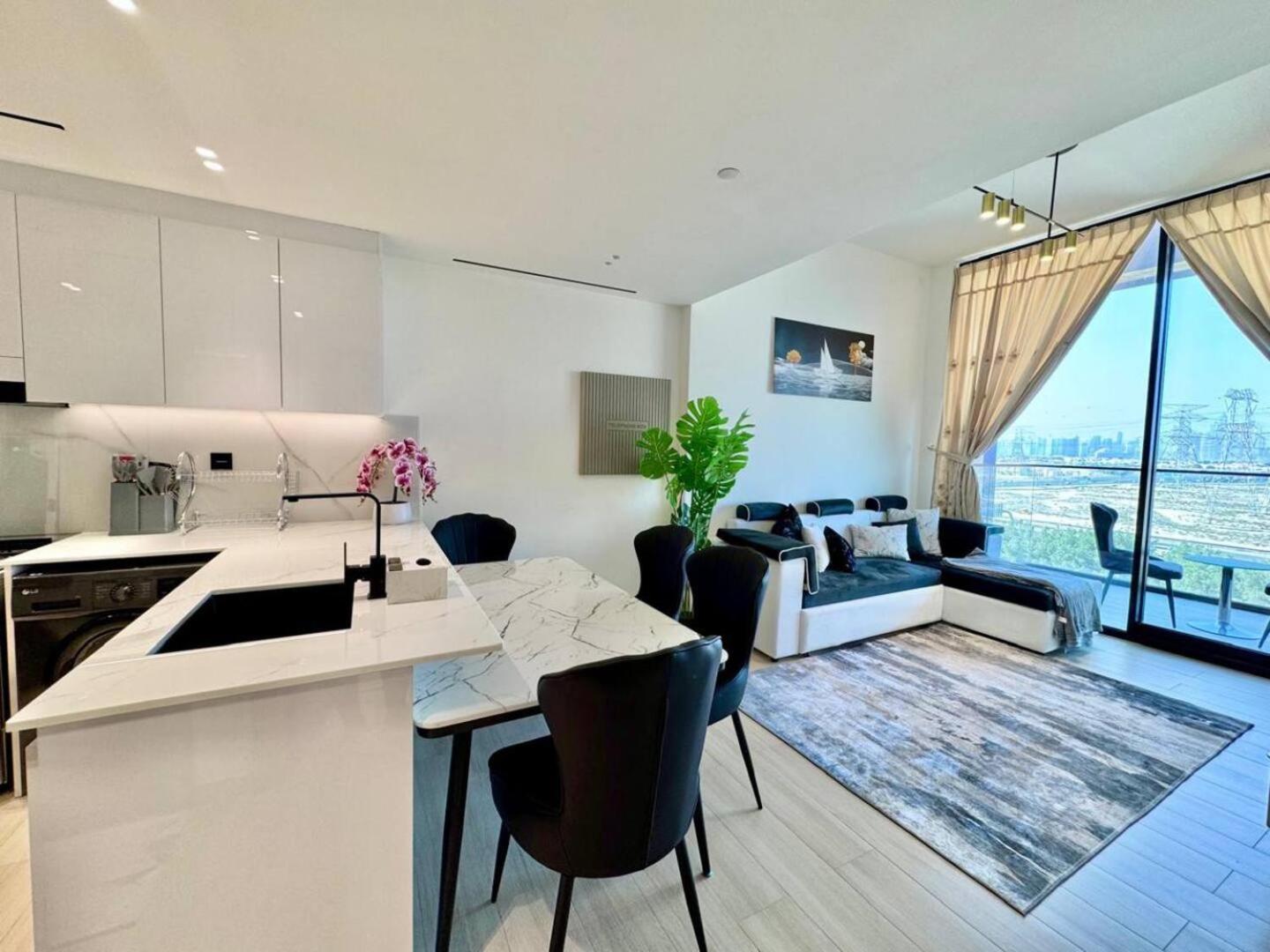 Cozy & Stylish 1br Jvc Pool & Parking Apartment Dubai