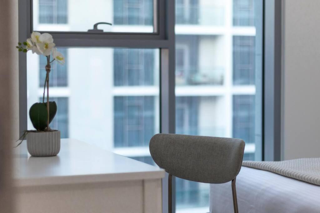 Apartment First Class 1br Stylish Haven Dubai