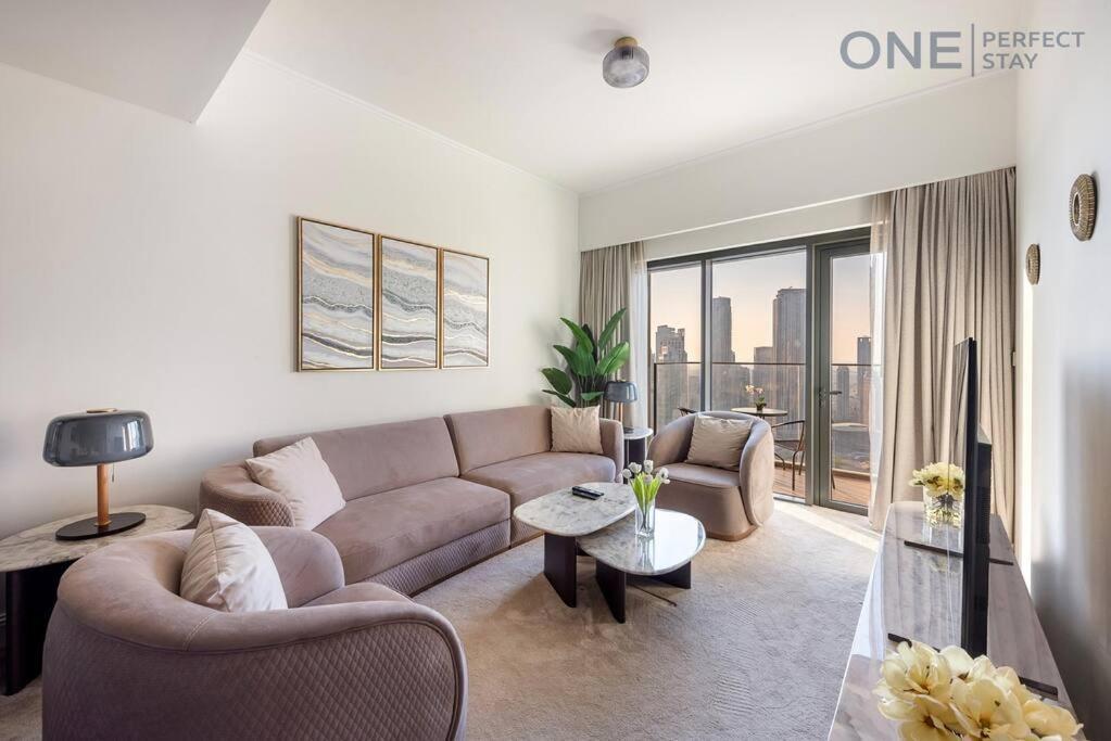 Astonishing 3br Burj Khalifa And Fountain View With Pool And Gym * Dubai