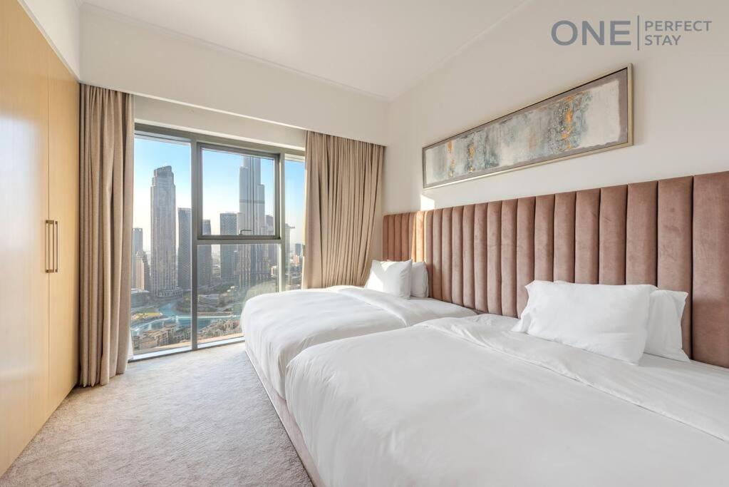 Astonishing 3br Burj Khalifa And Fountain View With Pool And Gym *