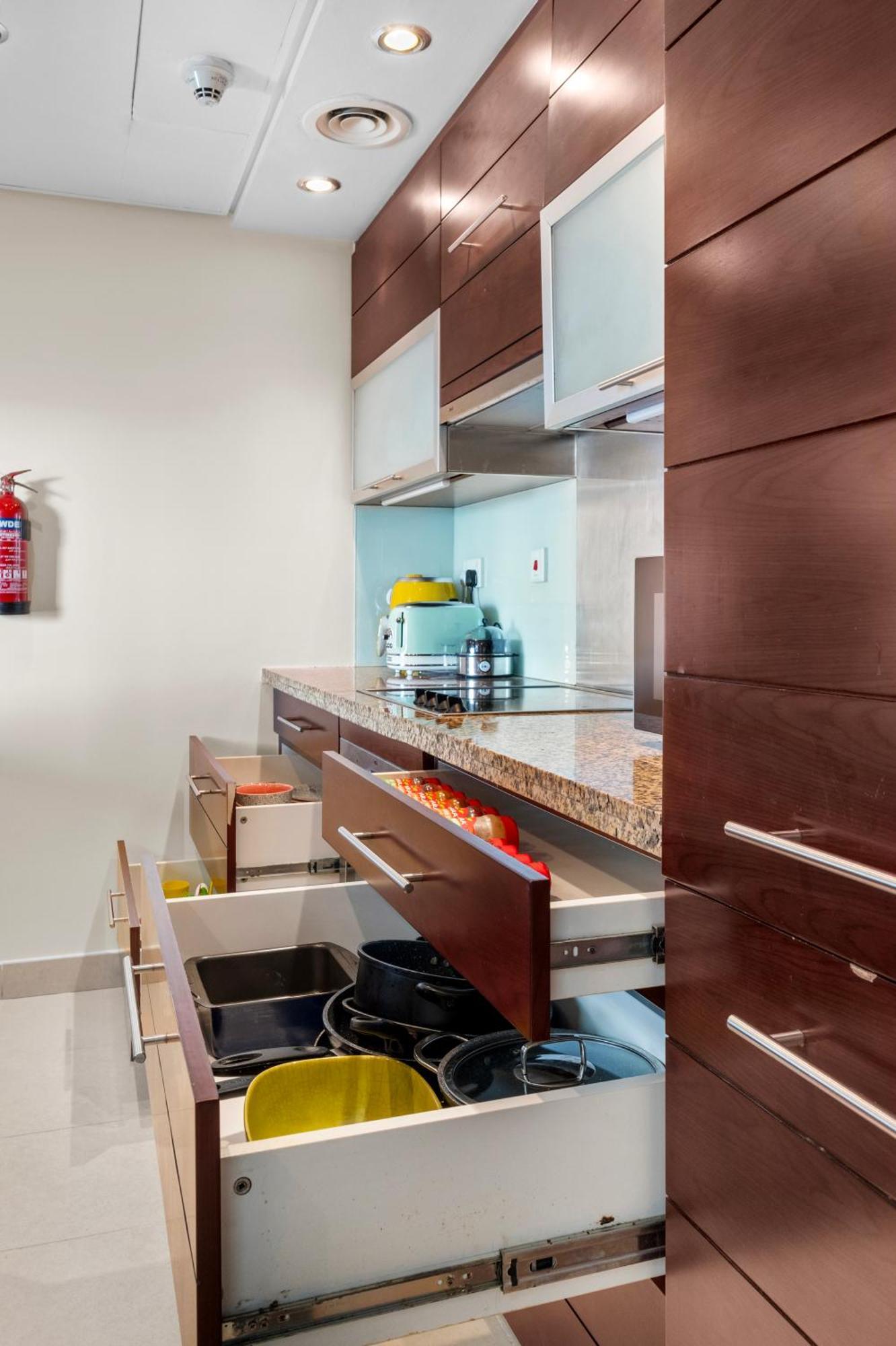 Flash Sale- Burj Khalifa View- 5mn Walk To Mall - Burj Views Tower- Stylish 1bdr Apartment- Convenient Location Apartment Dubai