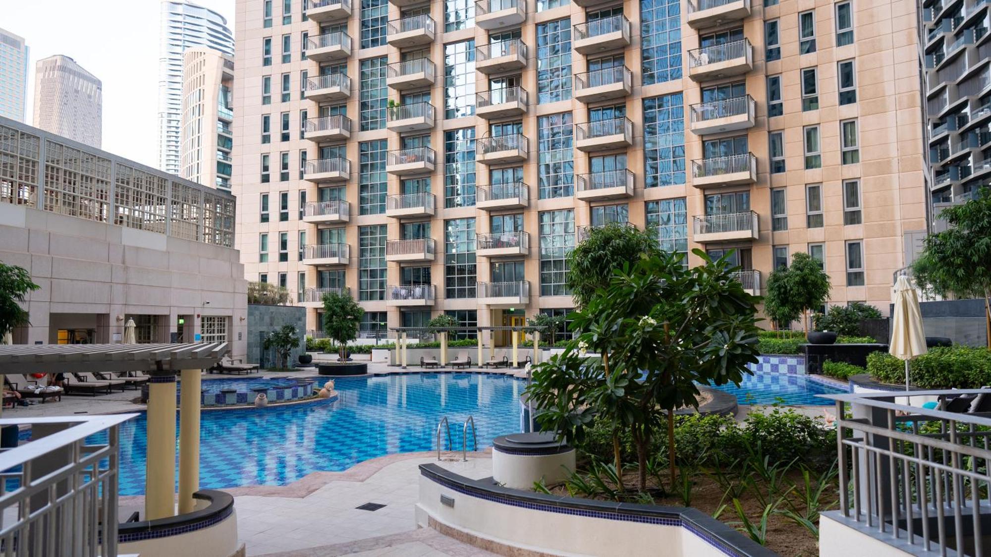 Apartment Boho Chic Haven Burj Khalifa View Dubai