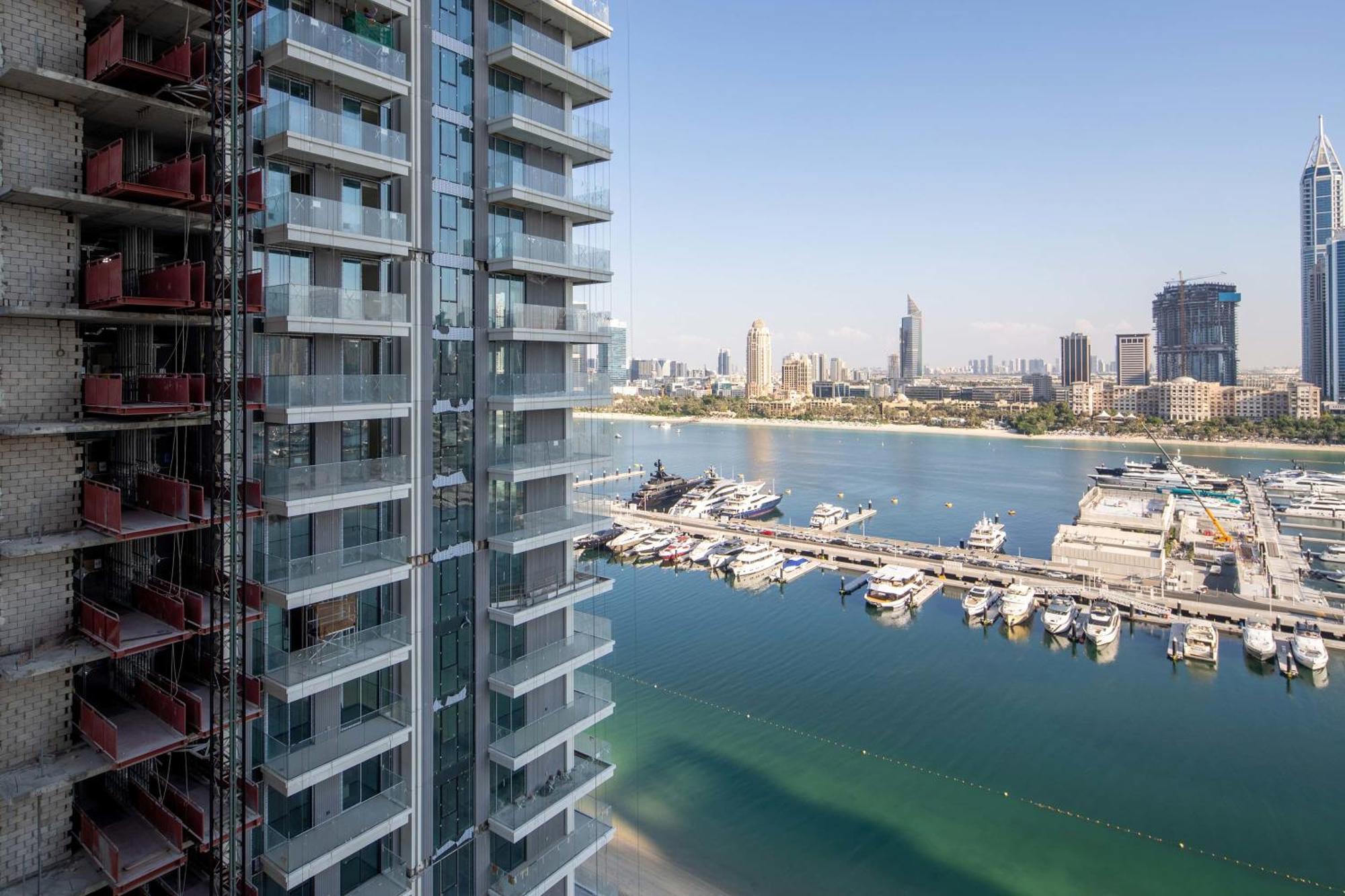 Apartment Frank Porter - Marina Vista Tower 2 *