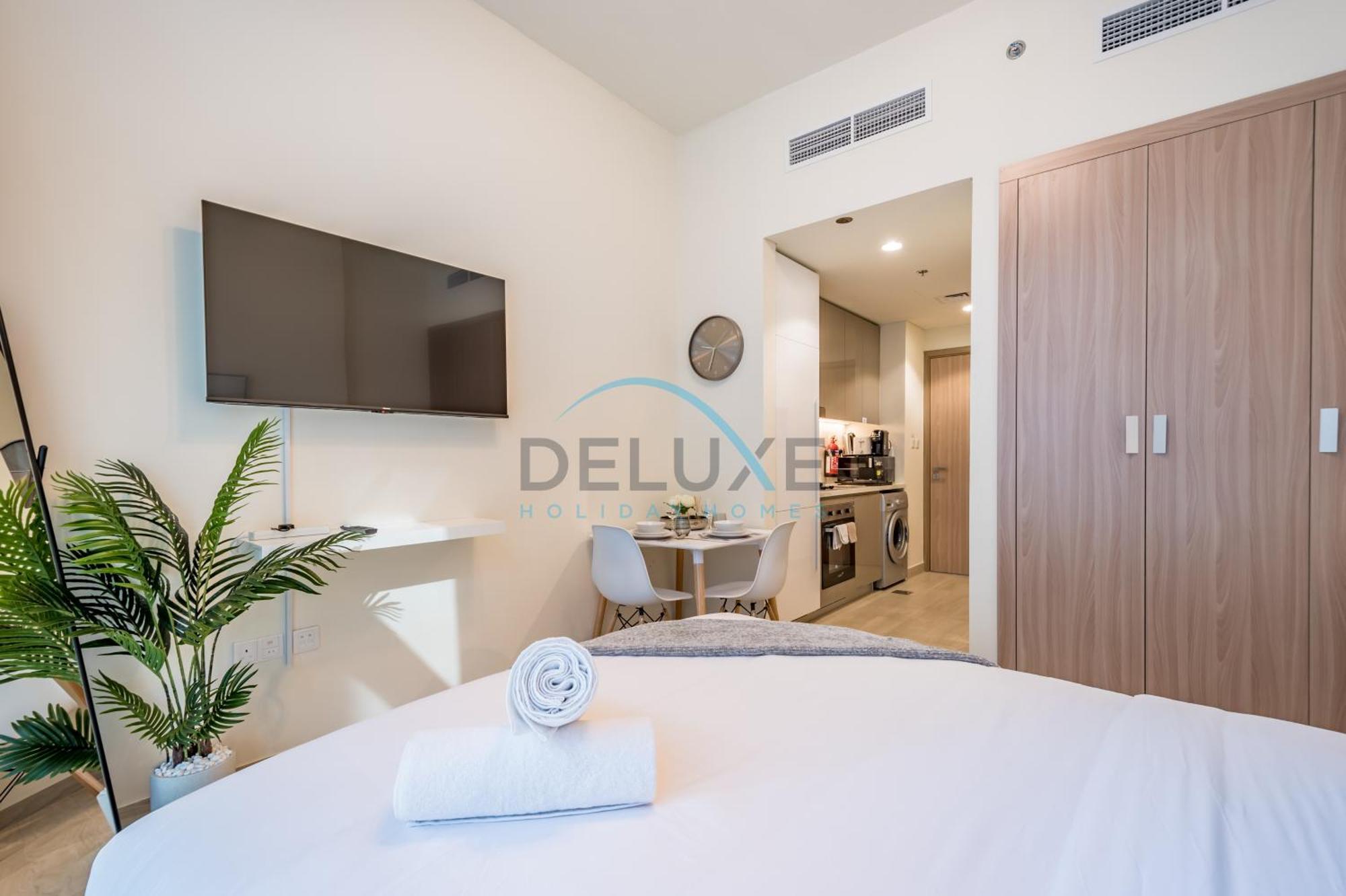 Apartment Sleek In Azizi Riviera 47, Al Merkadh By Deluxe Homes