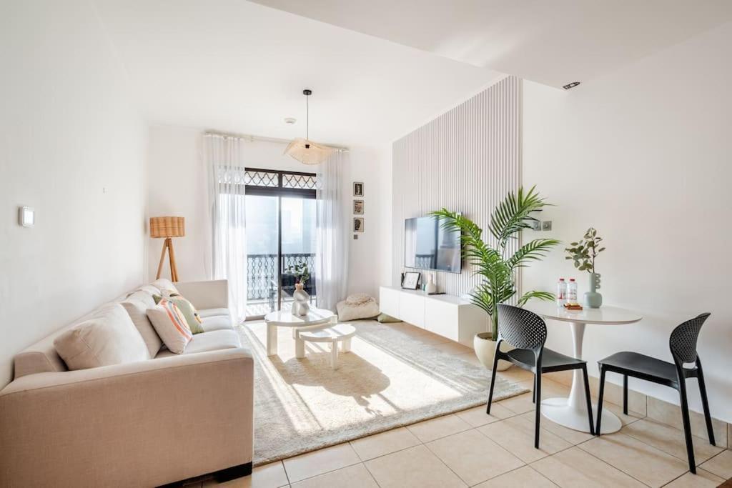 Reehan 7 Downtown Burj Khalifa Boulevard Apartment Dubai