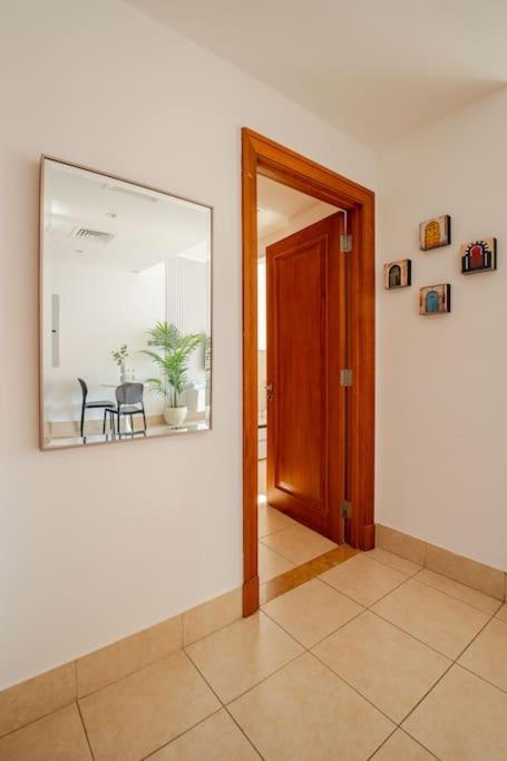 Reehan 7 Downtown Burj Khalifa Boulevard Apartment *