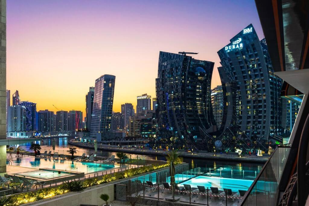 Binghatti Canal Business Bay * Dubai