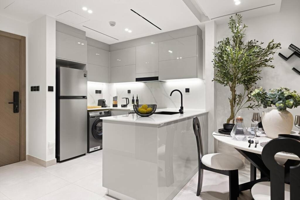 Apartment Binghatti Canal Business Bay *