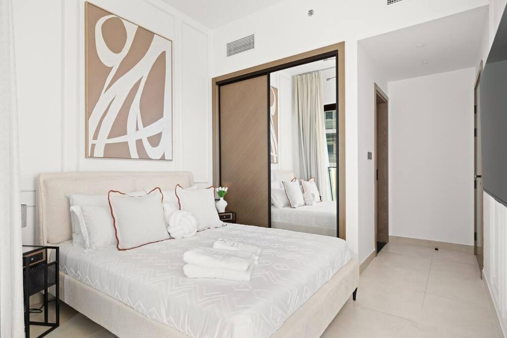 Binghatti Canal Business Bay Apartment Dubai