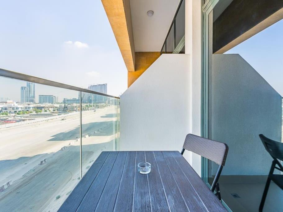 Relaxing Retreat In Vibrant Meydan Dubai