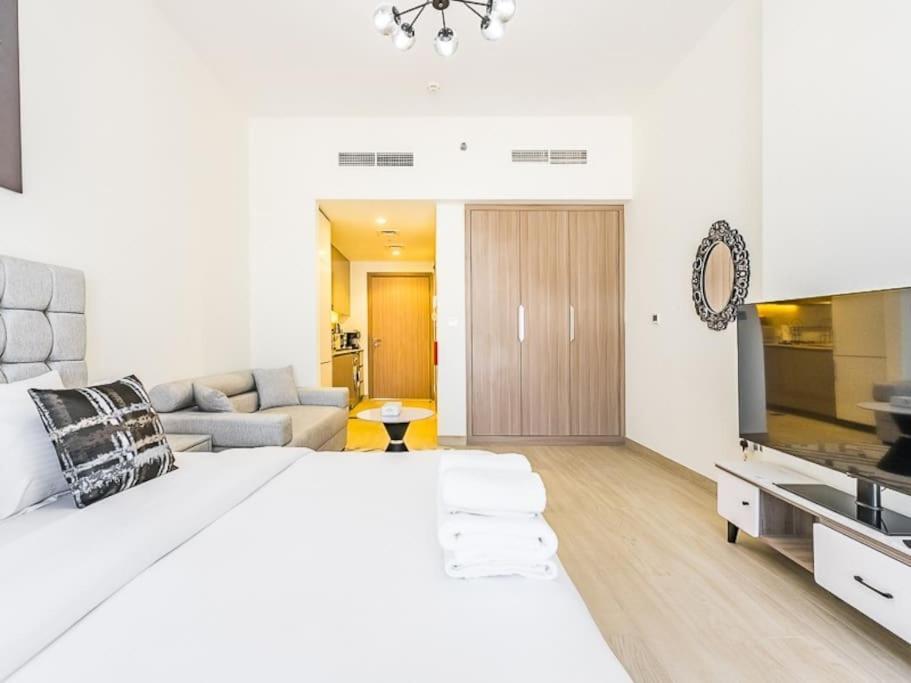 Relaxing Retreat In Vibrant Meydan Dubai