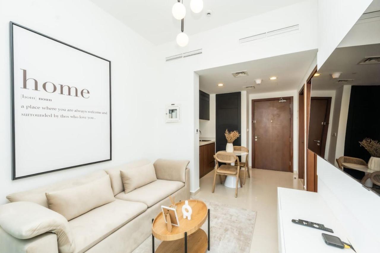 The Dreamer 1br Burj Khalifa View Business Bay Dubai