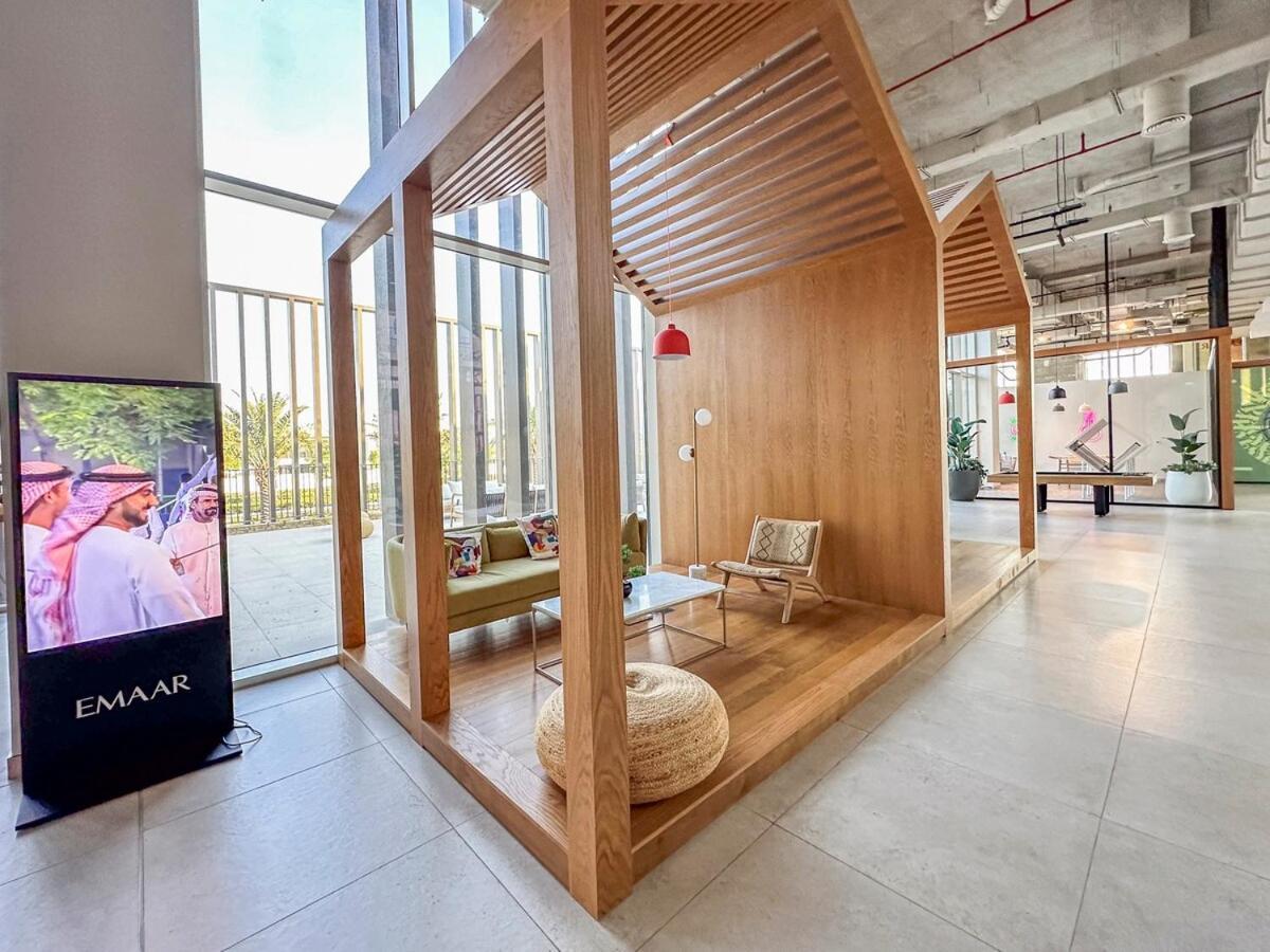 Apartment Soothing In Collective Tower At Hills