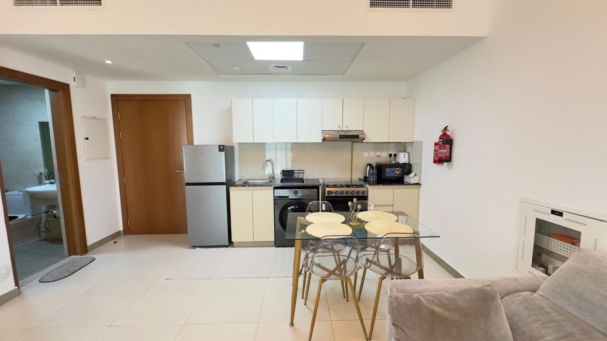 Sleek 1br In Dso, Apartment