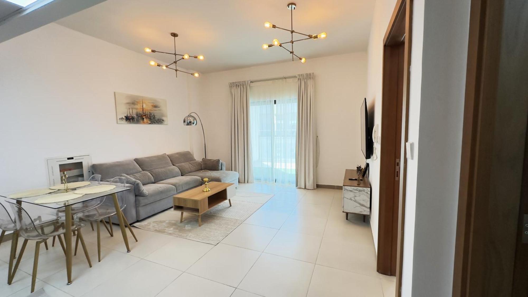Sleek 1br In Dso, *