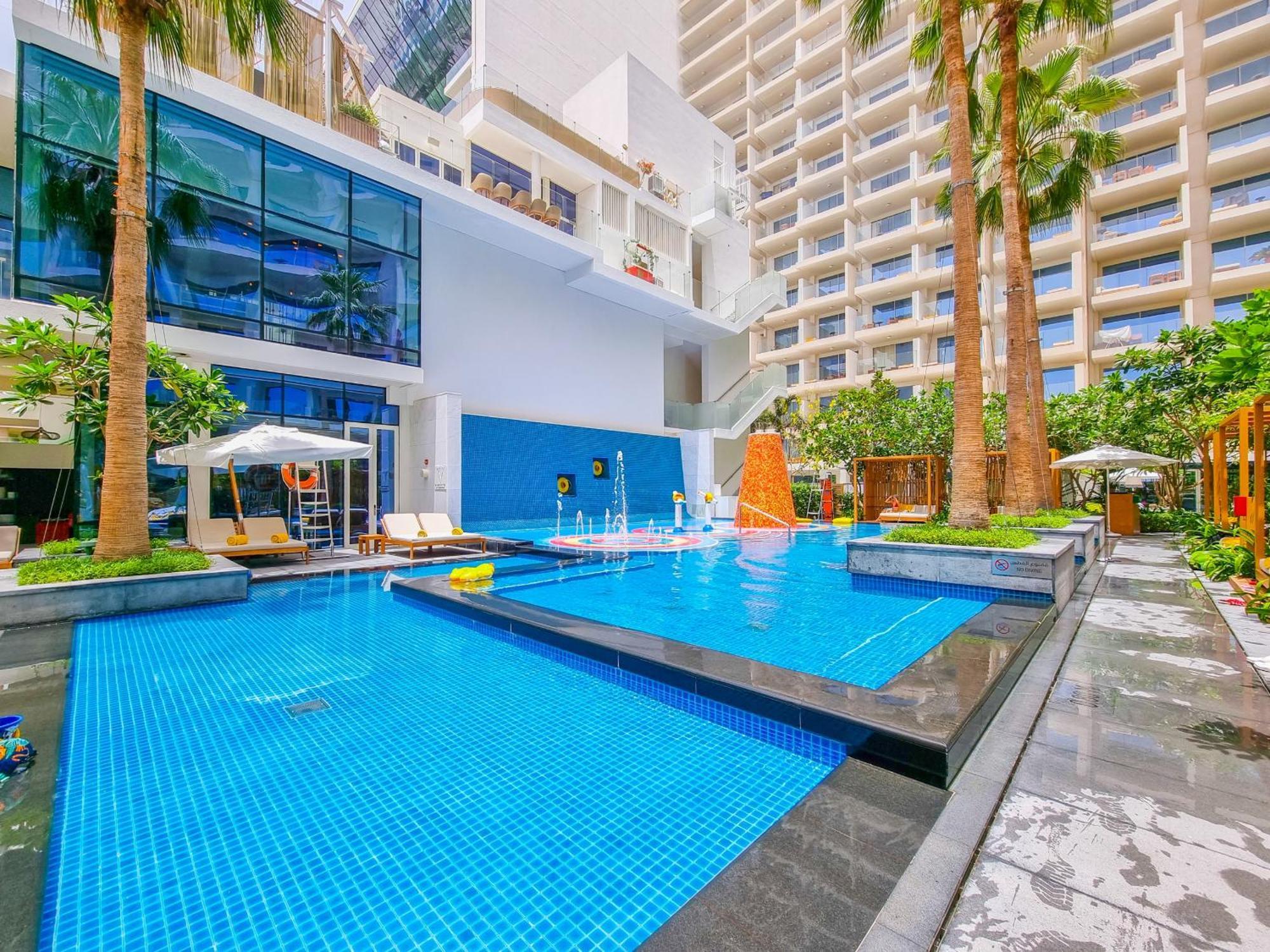 Superluxury In Five Palm, Pool & Access