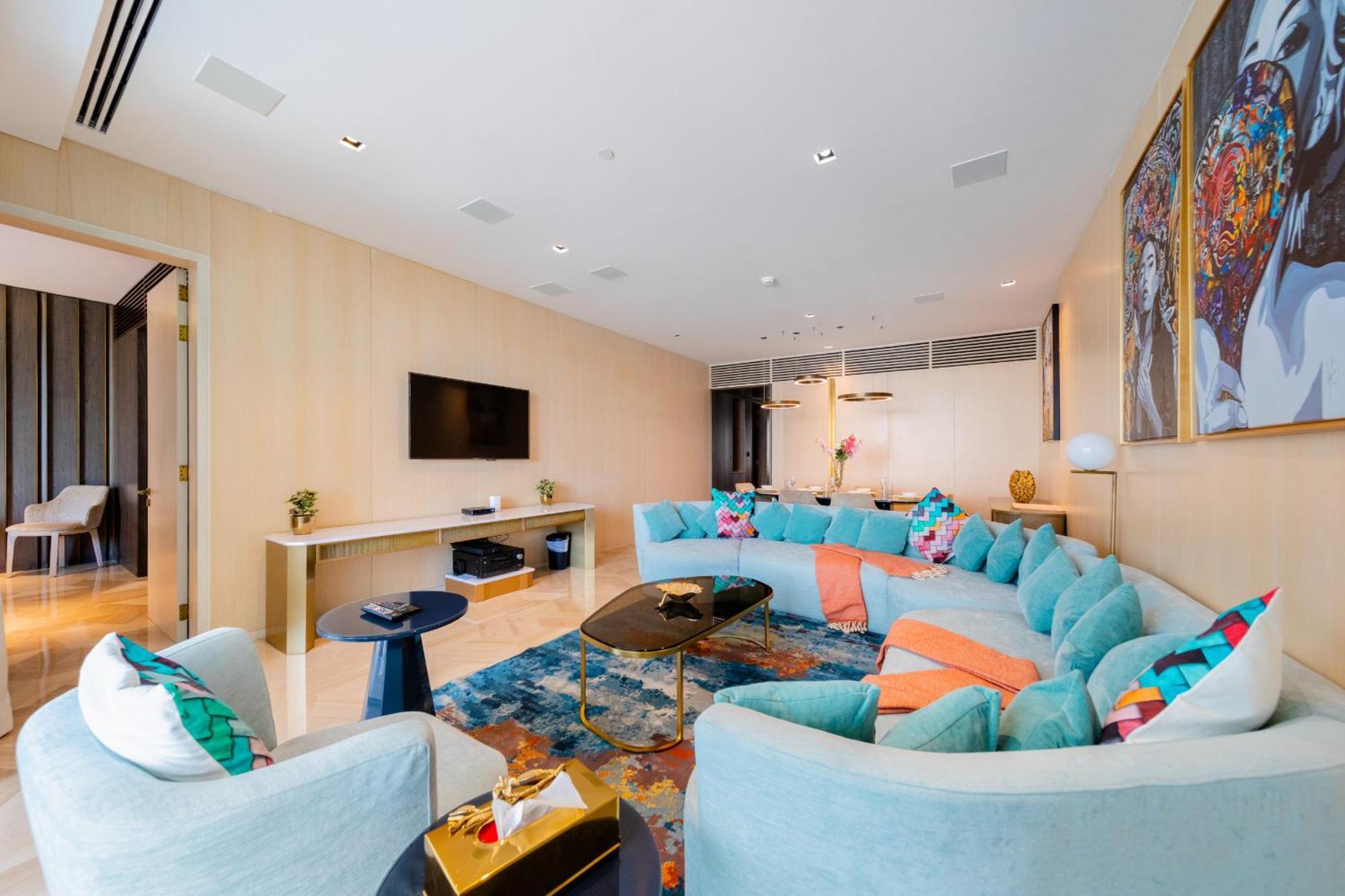 Superluxury In Five Palm, Pool & Access Apartment