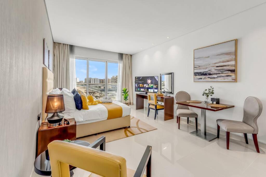 Waves - Stylish With Balcony In South Dubai