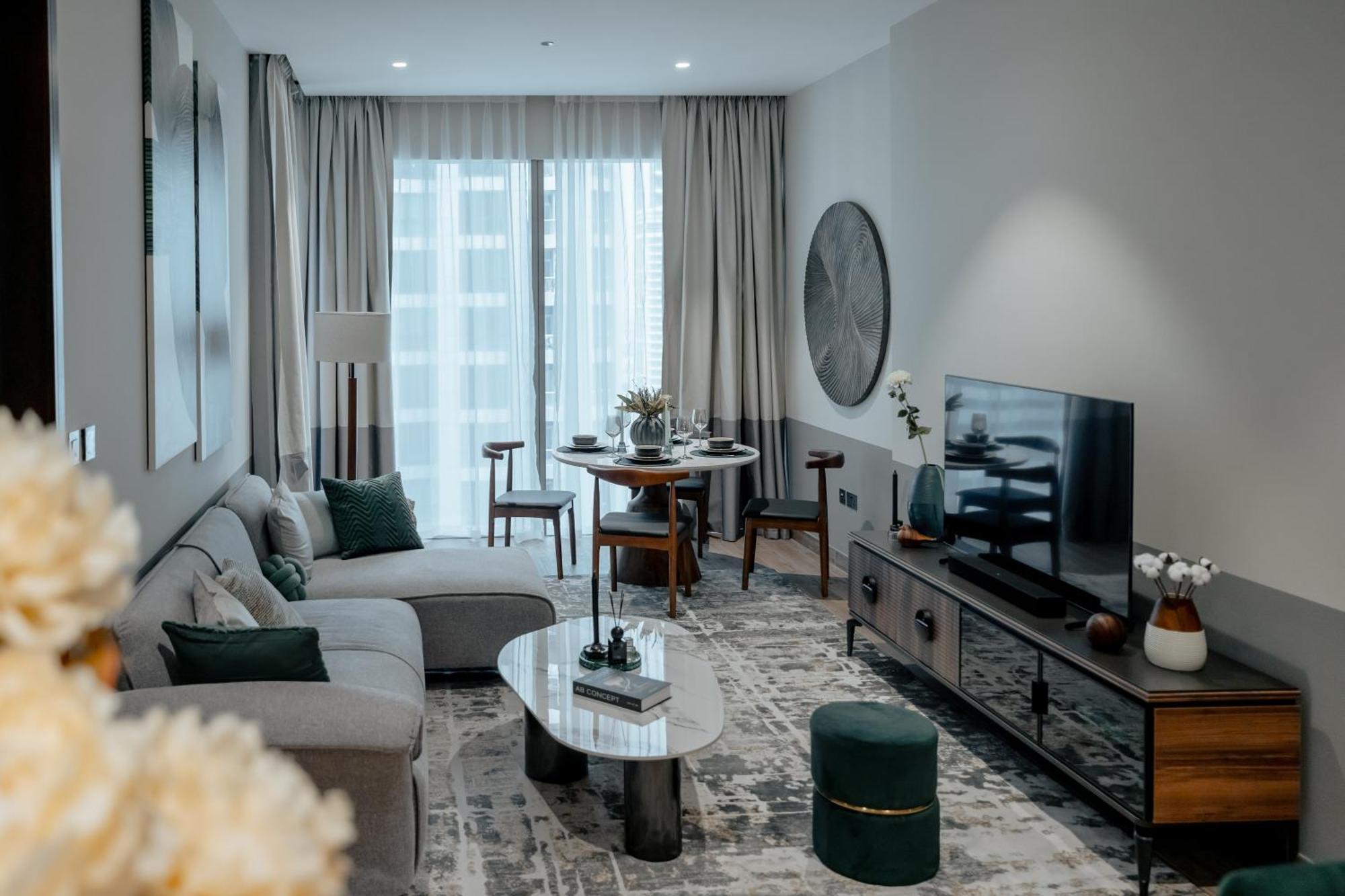 Clever Guest 018 Jl Marina Gate Apartment Dubai